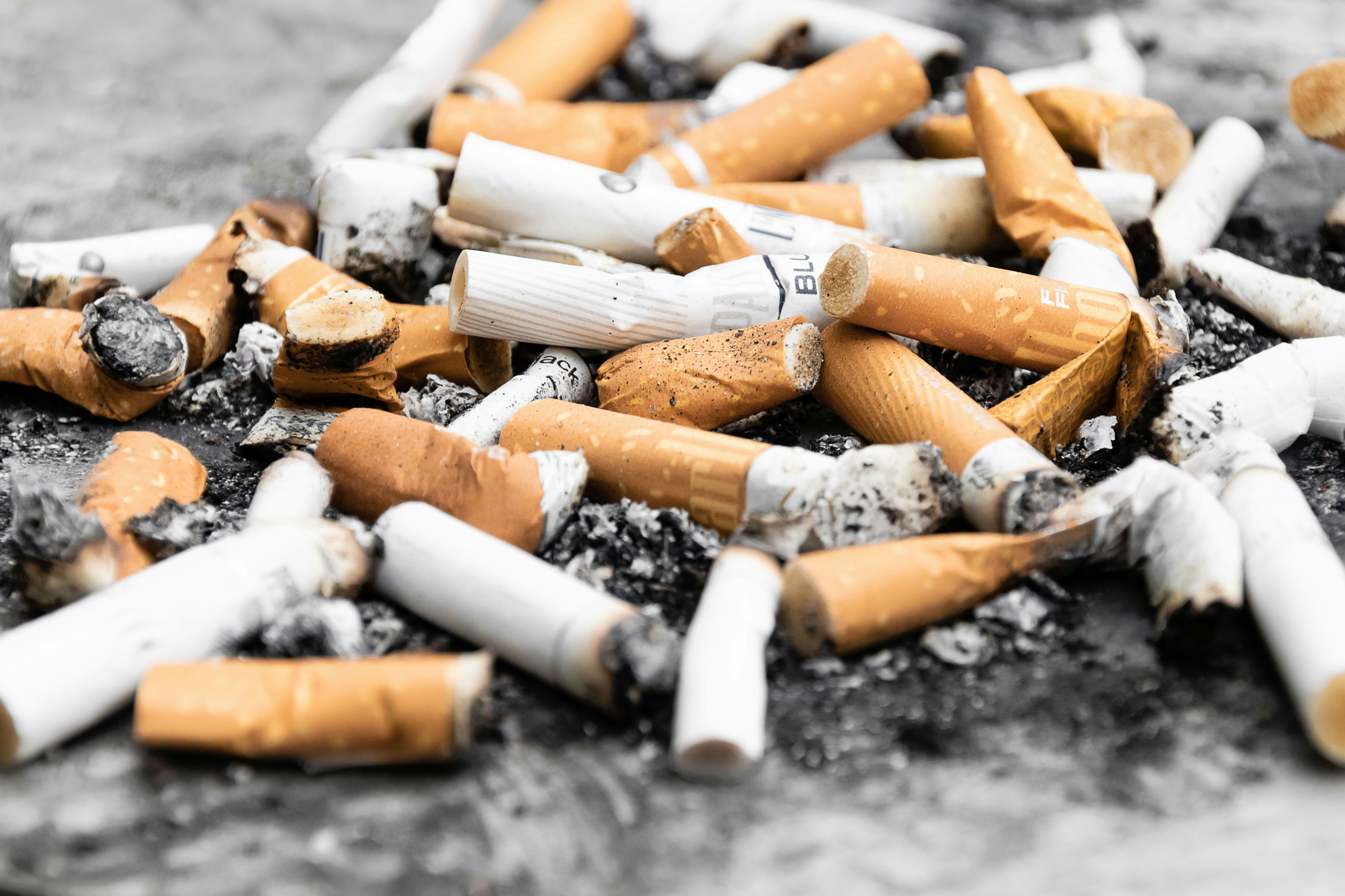 STOP aux mégots! Les fabricants de tabac doivent financer le recyclage!